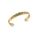 Egyptian Pharaoh Detailing Gold Emerald Oval Center Motif Gold Cuff Bangle